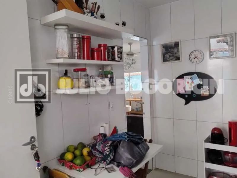 Casa - / Residencial / Pechincha - Foto 4