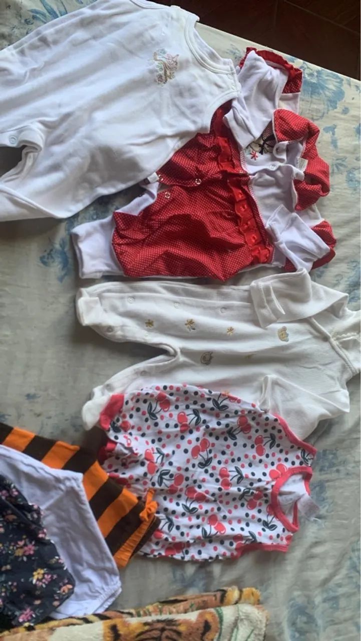Roupinhas de bebê 100 tudo  - Foto 5