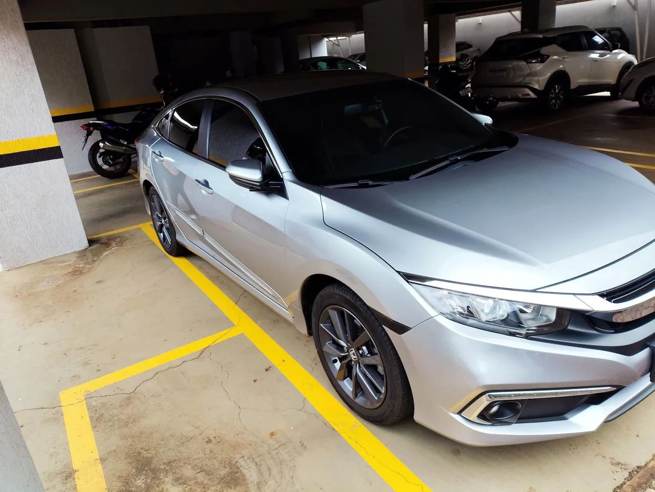 Civic 2021 top