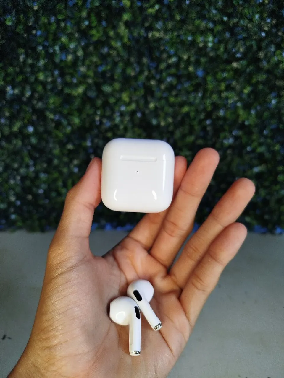 Fones de Ouvido Pro 4 mini com botão digital