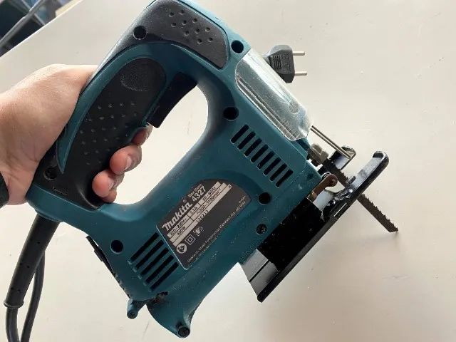 ? Serra Tico-Tico Makita 4327 - Precisão e Potência para seus Cortes! ? - Foto 3