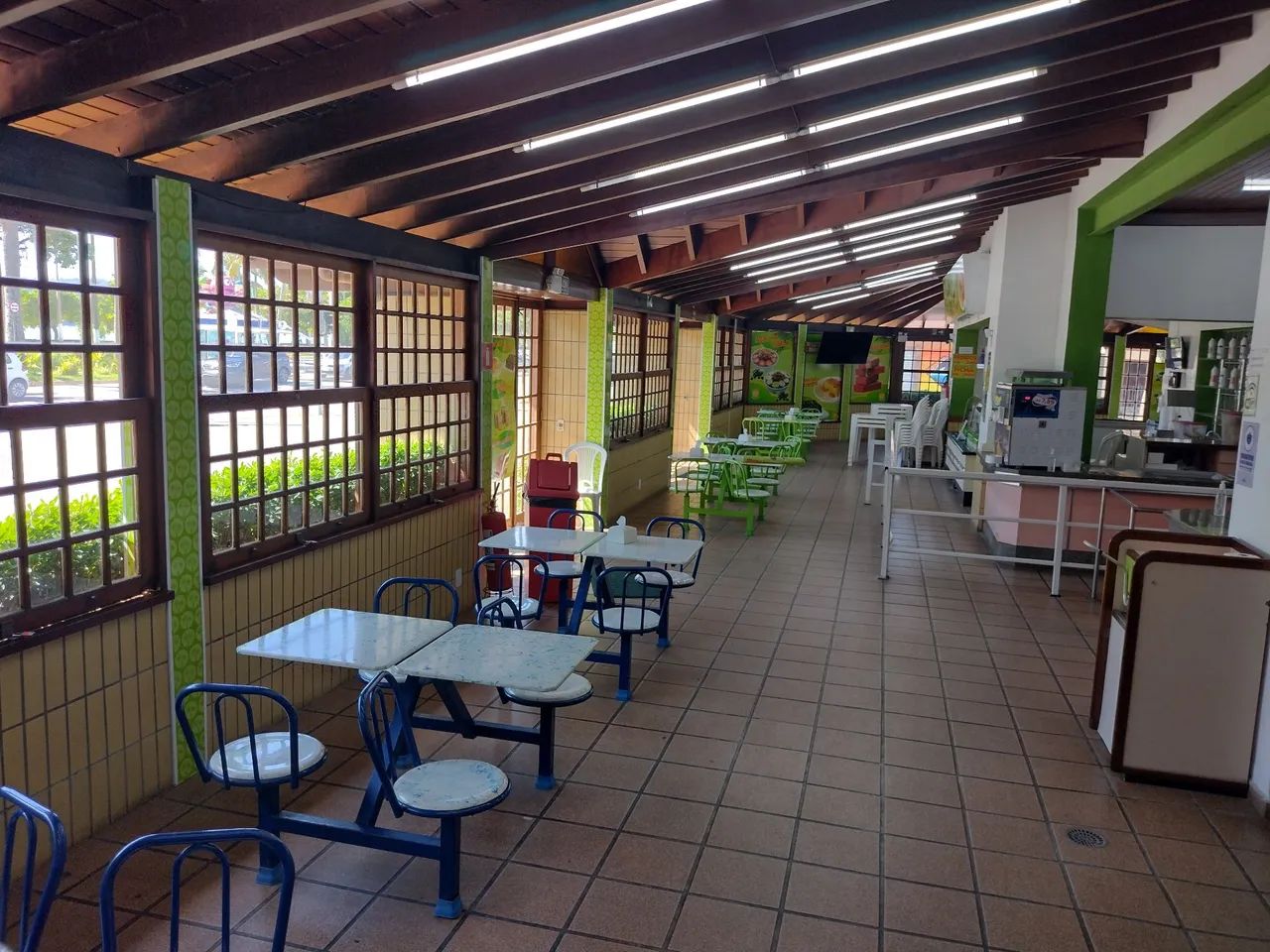 Mesa quatro cadeiras fixa ideal sorveteria  - Foto 4
