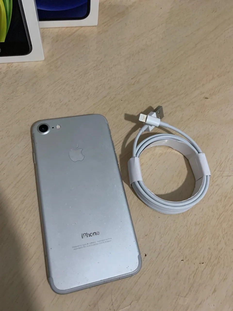 iPhone 7 32gb Prata bateria 100% todo original 