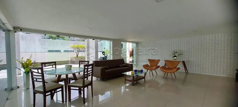 Apartamento à Venda em Boa Viagem  138m², 3 Quartos, Varanda e Lazer - Foto 2