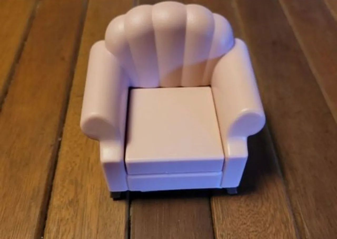Miniatura Poltrona Rosa 