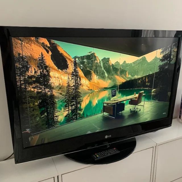 TV LG 42 Polegadas Full HD 1080 LCD Em Ótimo Estado