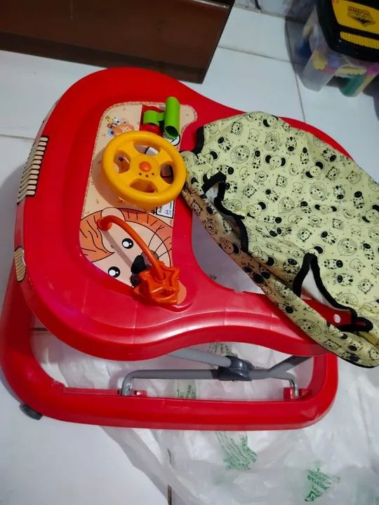 Andador Infantil Vermelho - Foto 4