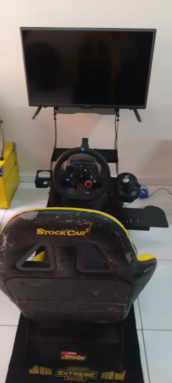 Cockpit Extreme Racing Stock Car com kit volante e câmbio Logitech G29 e TV LG 32" - Foto 2
