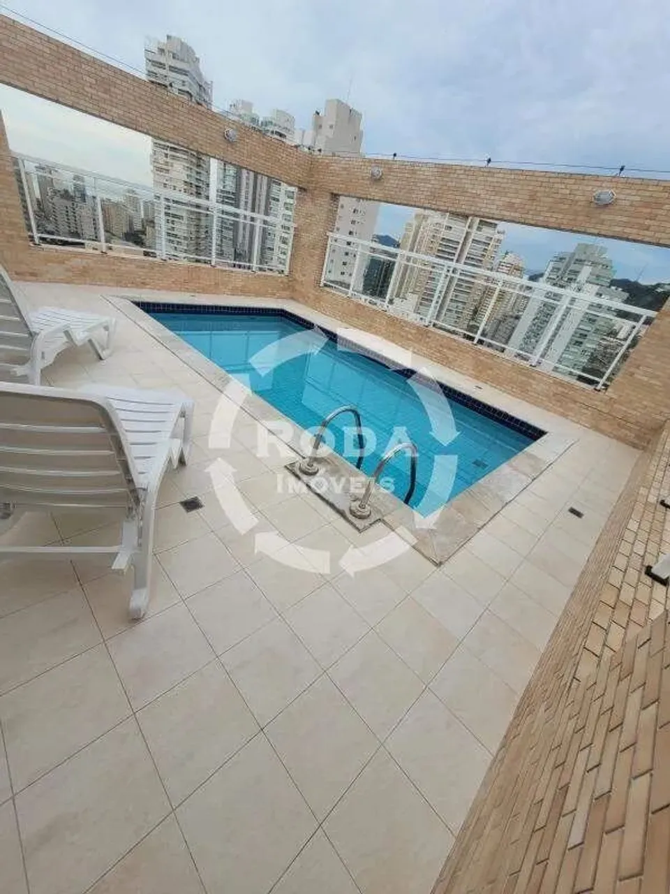 Apartamento à Venda 1 Dormitório no Gonzaga Santos/SP