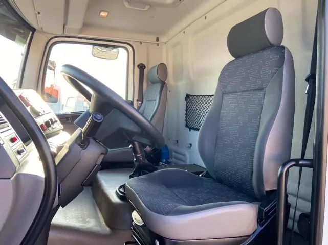 vw 24.280 6x2 ano 2013/13 com munck 43.T - Foto 7