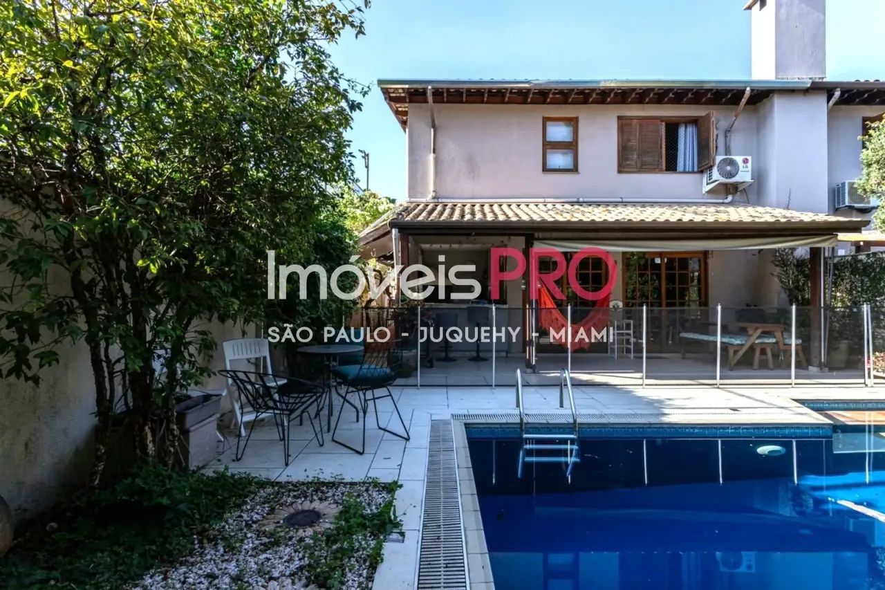 Excelente casa em Condomínio no Alto da Boa Vista com 390m².