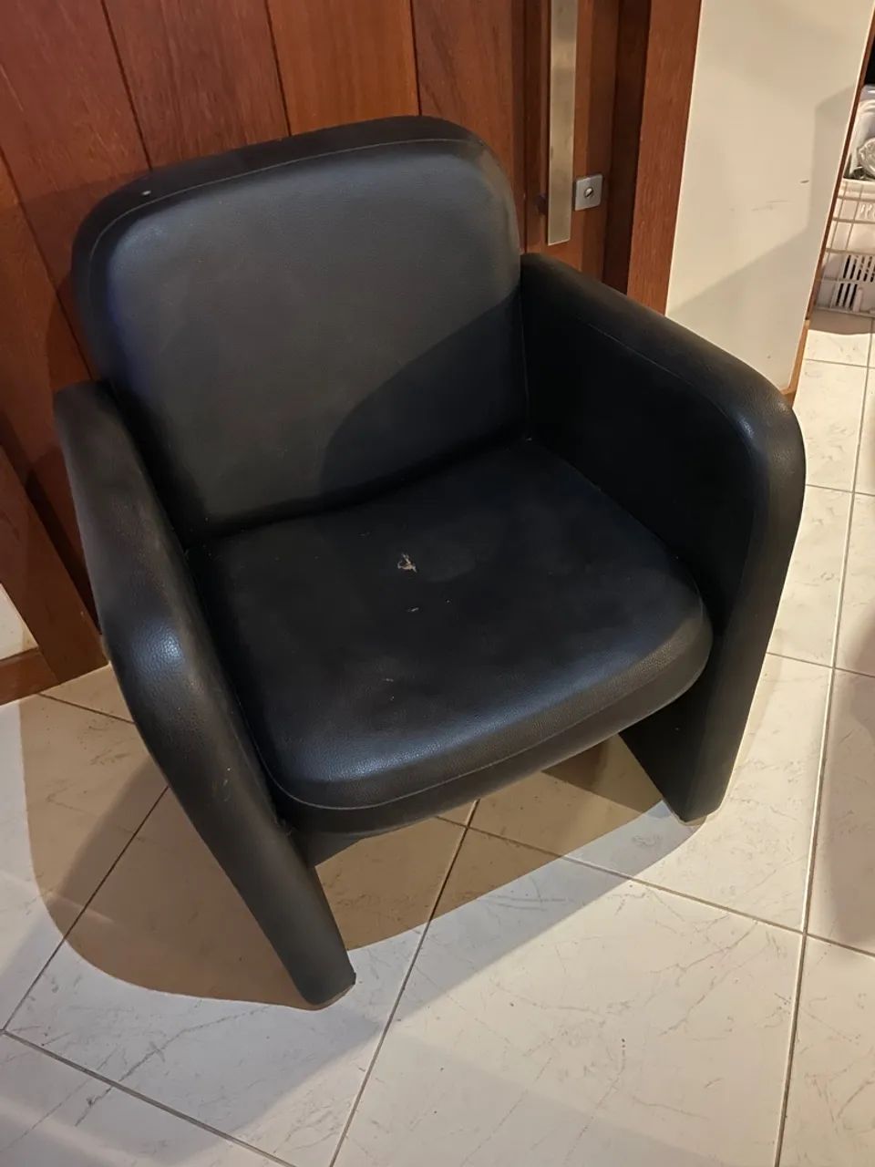 Poltrona Preta Confortável - Foto 3