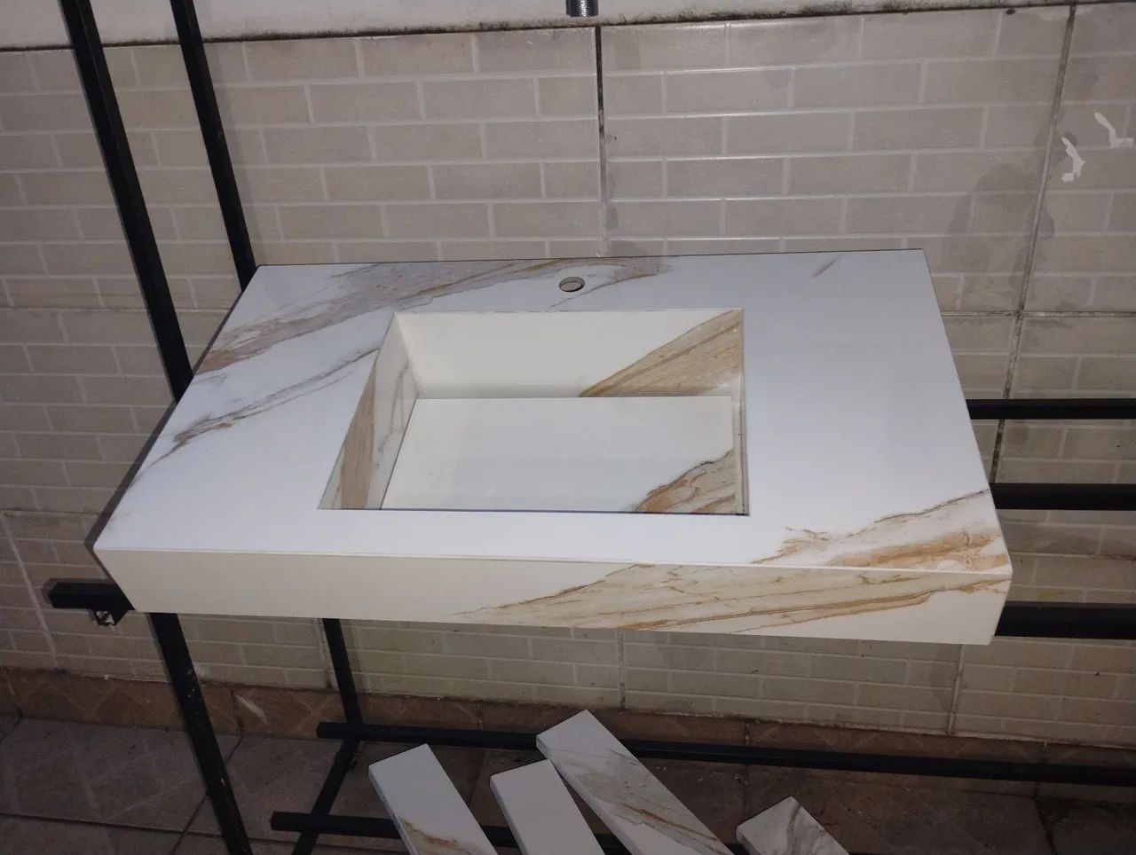 Pia Esculpida Porcelanato 80x45 