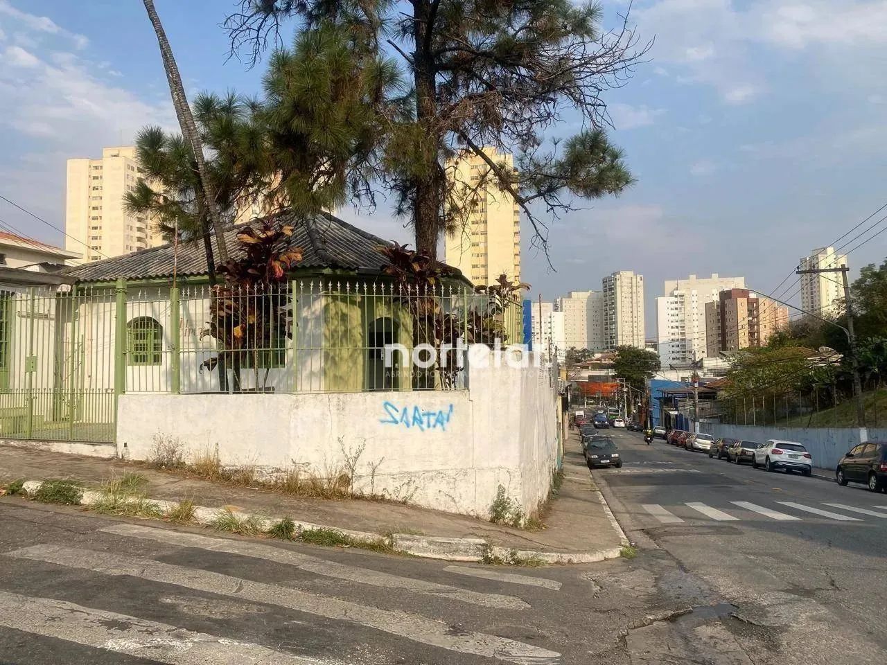 Excelente Terreno em Pirituba, de esquina, 500m², com imóvel construído de 380m². Ótima lo