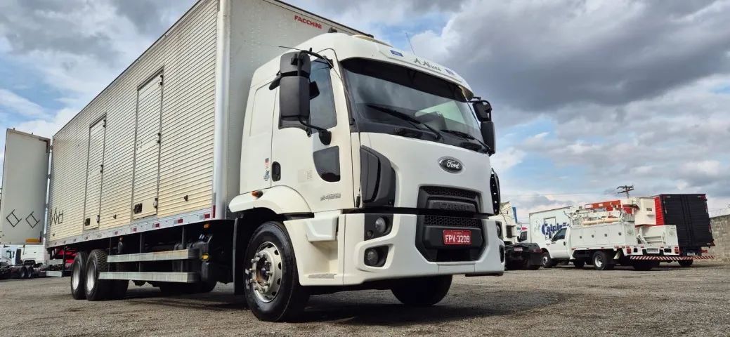 Ford cargo 2429, com baú de 10,20 mts. - Foto 10