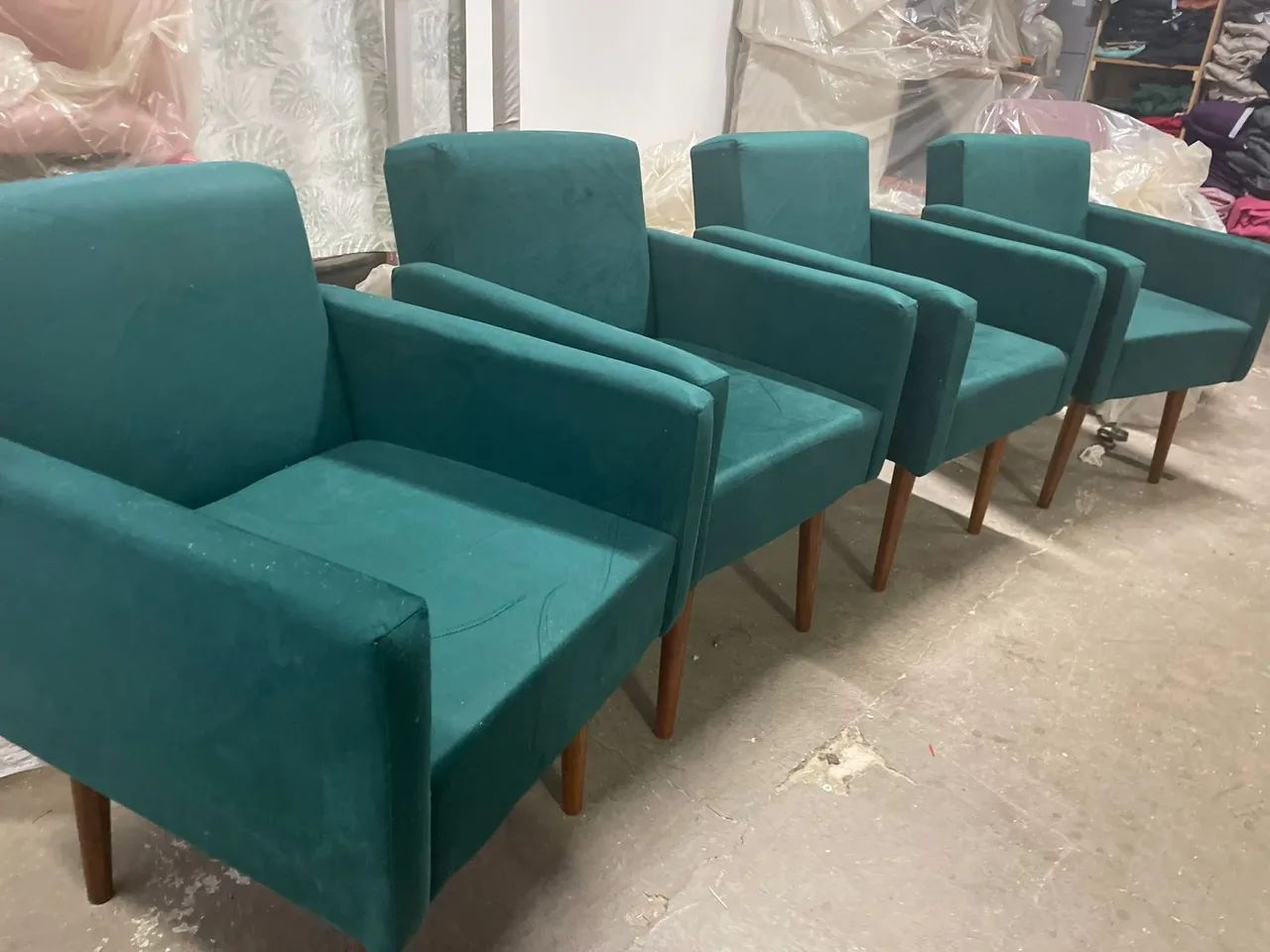 Poltronas Nina Elegantes em Suede Verde - Foto 3