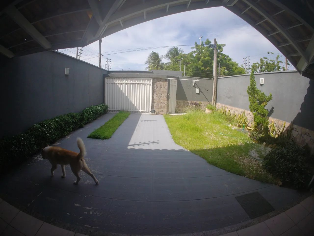 Casa para venda tem 200 metros quadrados com 5 quartos - Foto 2