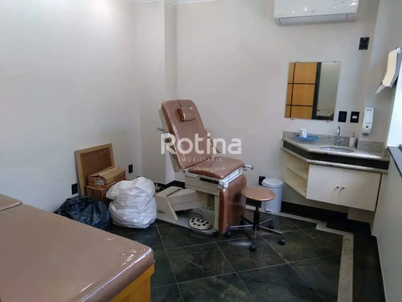 Sala para alugar, Martins - Uberlândia/MG - Rotina Imobiliária - Foto 4