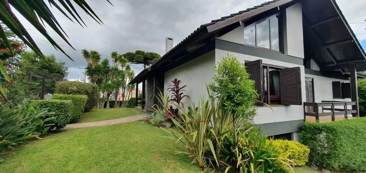 CAXIAS DO SUL - Casa Padrão - BELA VISTA