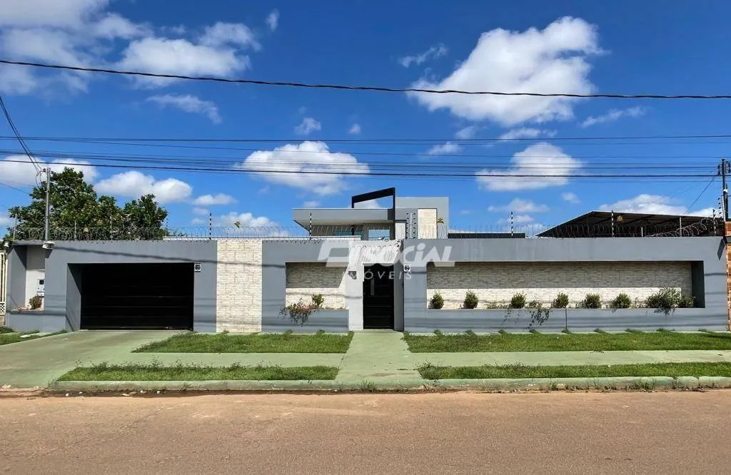 Casa com 3 dormitórios à venda, 278 m² por R$ 950.000,00 - Agenor de Carvalho - Porto Velh