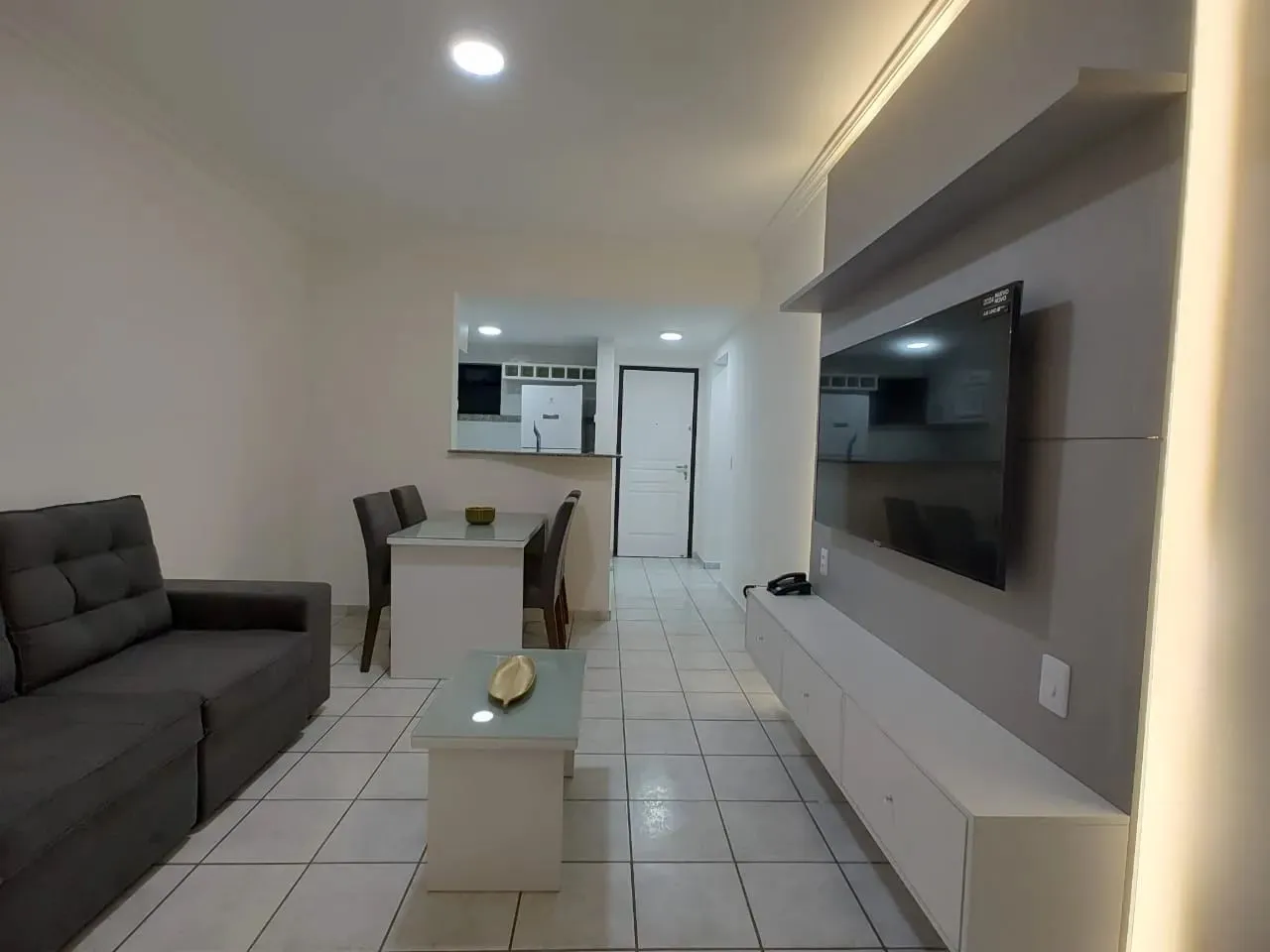 Apartamento a venda no Residencial vicente flor (TIROL).