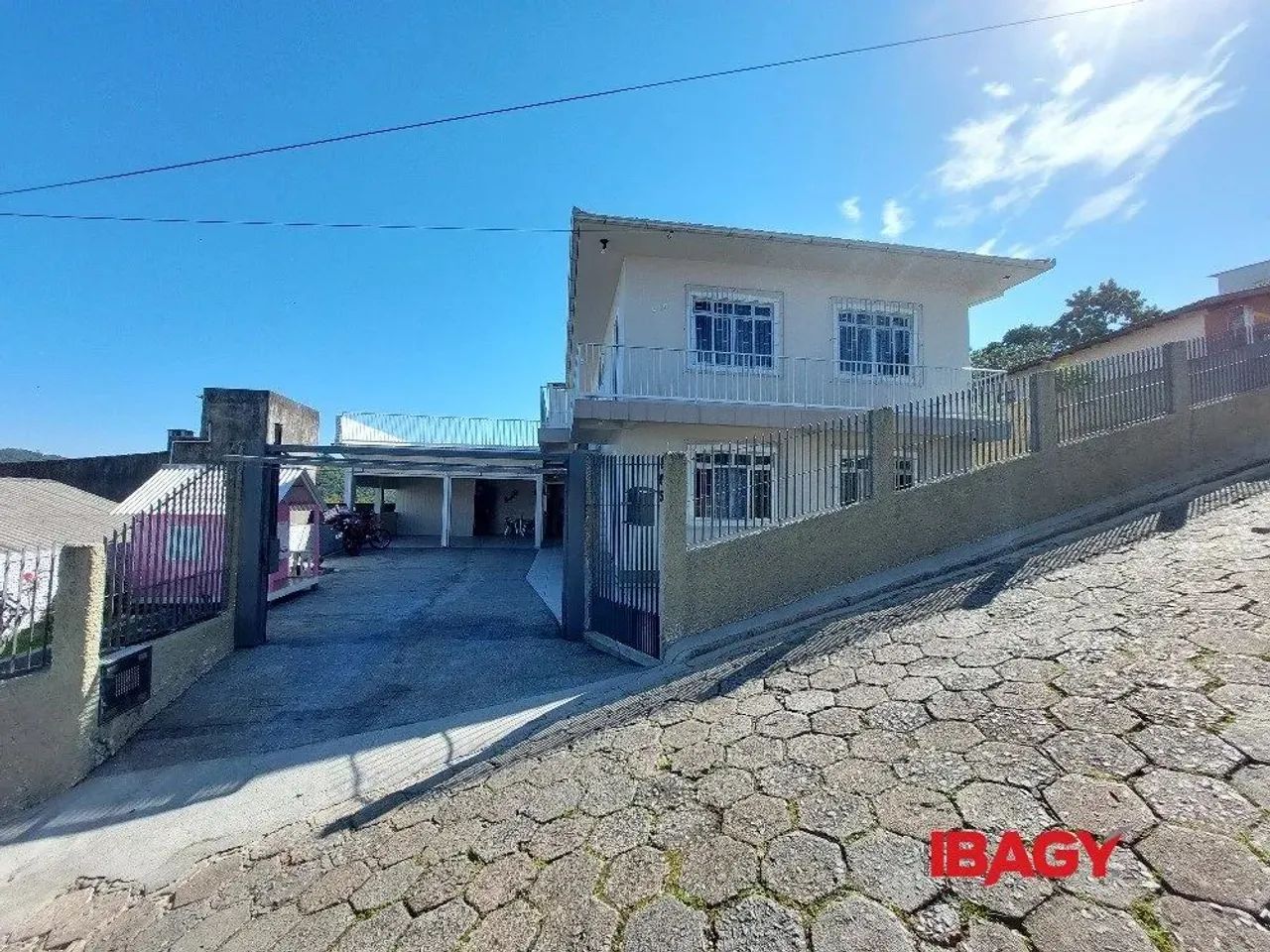 Excelente Casa 3 dormitório(s) em Saco dos Limões - Florianópolis
