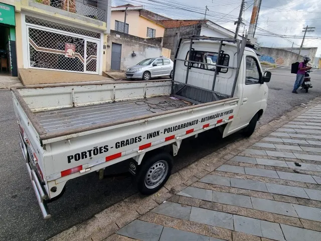 Caminhonete FOISON pouco rodado C/ 64.000 KM