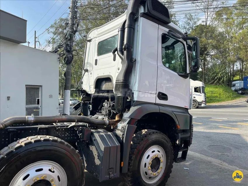 Mercedes-Benz  Arocs 4851 8x4 22/22 - Foto 11