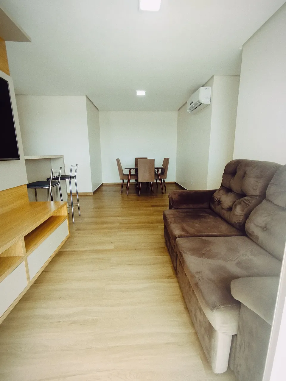 Apto no Life da Villa com 3 Qts, sendo 1 suite 79m²/ Nascente/ Mobiliado/ 1 Vaga Coberta
