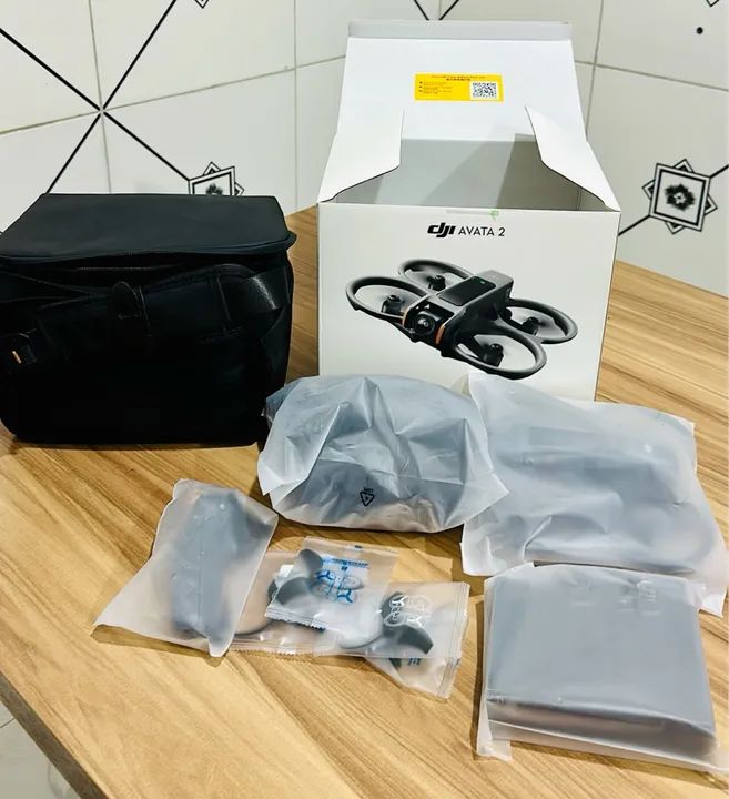 Drone DJI AVATA 2 Combo Fly More 3 Baterias Novo Lacrado - Foto 2