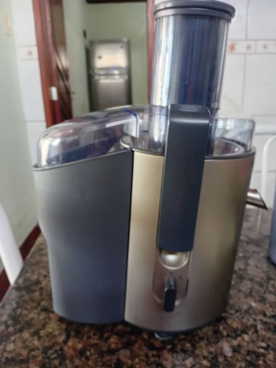 Centrifugador de frutas e legumes Philips Walita - Foto 2