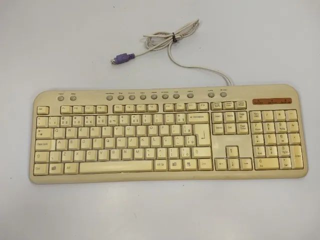 Teclado Antigo Ps2 Retro Pc Computador 5v6 Funciona (Usado) - Foto 5