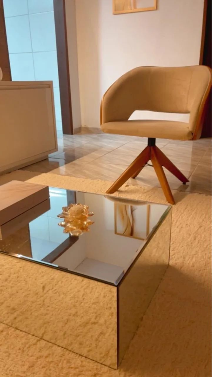 Mesa de centro espelhado e Bisotado 