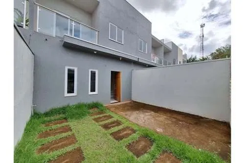 Sobrado Para Locação no Bairro Igarapé | 3 Quartos
