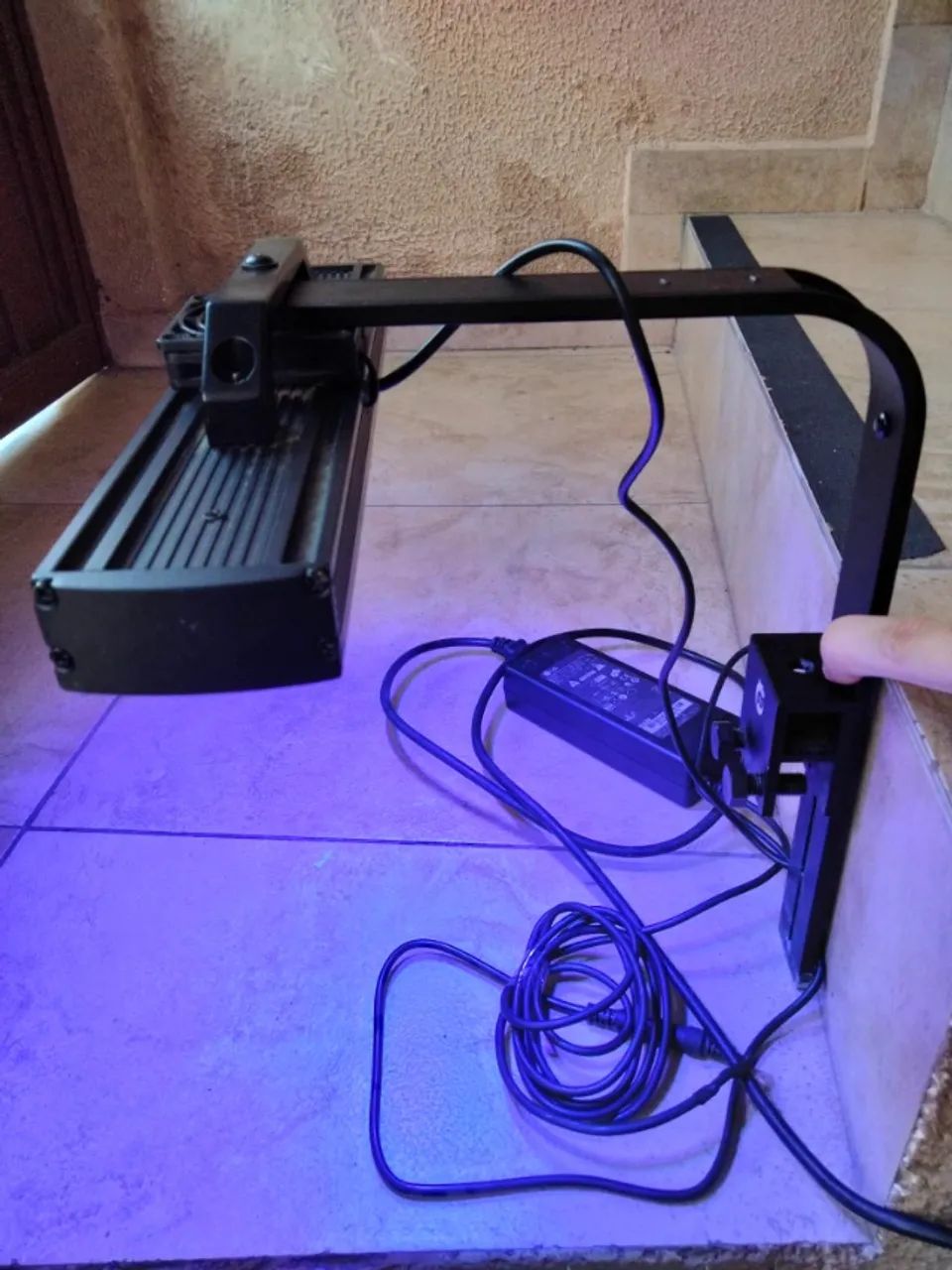 Luminaria Caseira 60w com fonte é suporte Leds Azul , Branco