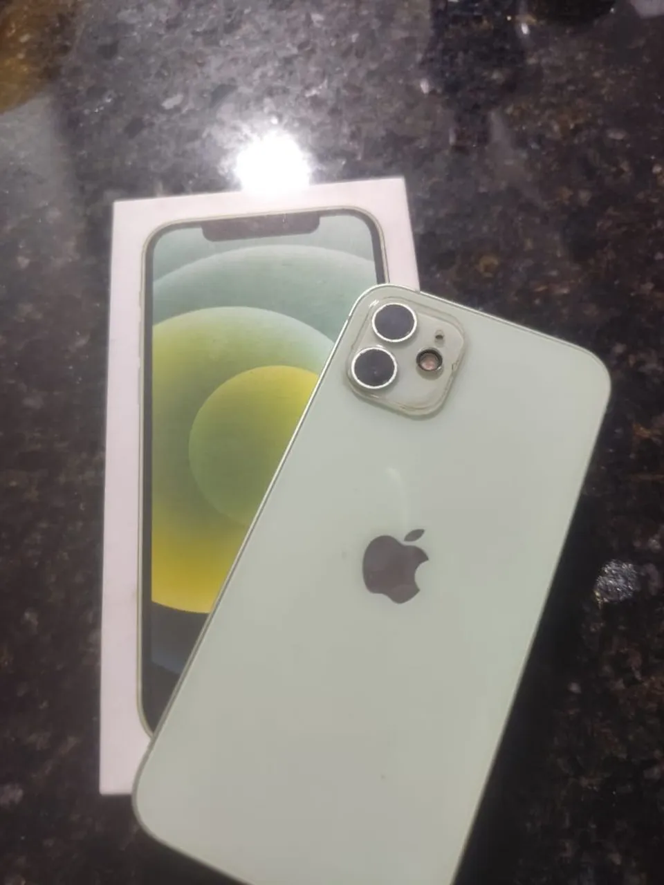 Vendo Iphone 12 com 256g