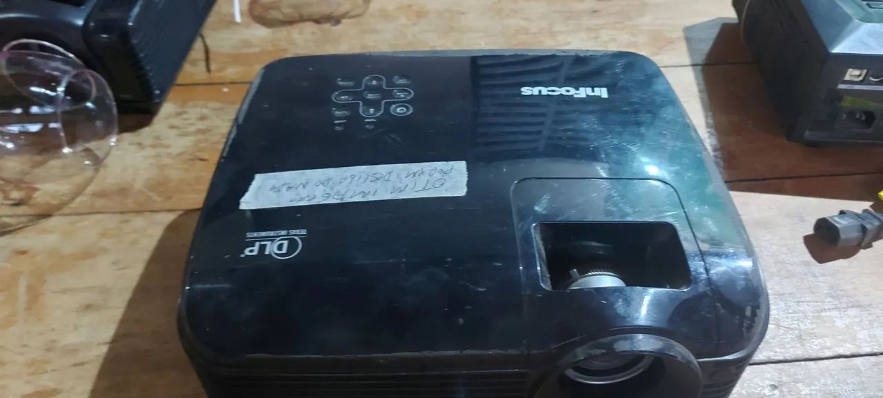 Estou liquidando Projetor infocus modelo t102  - Foto 2