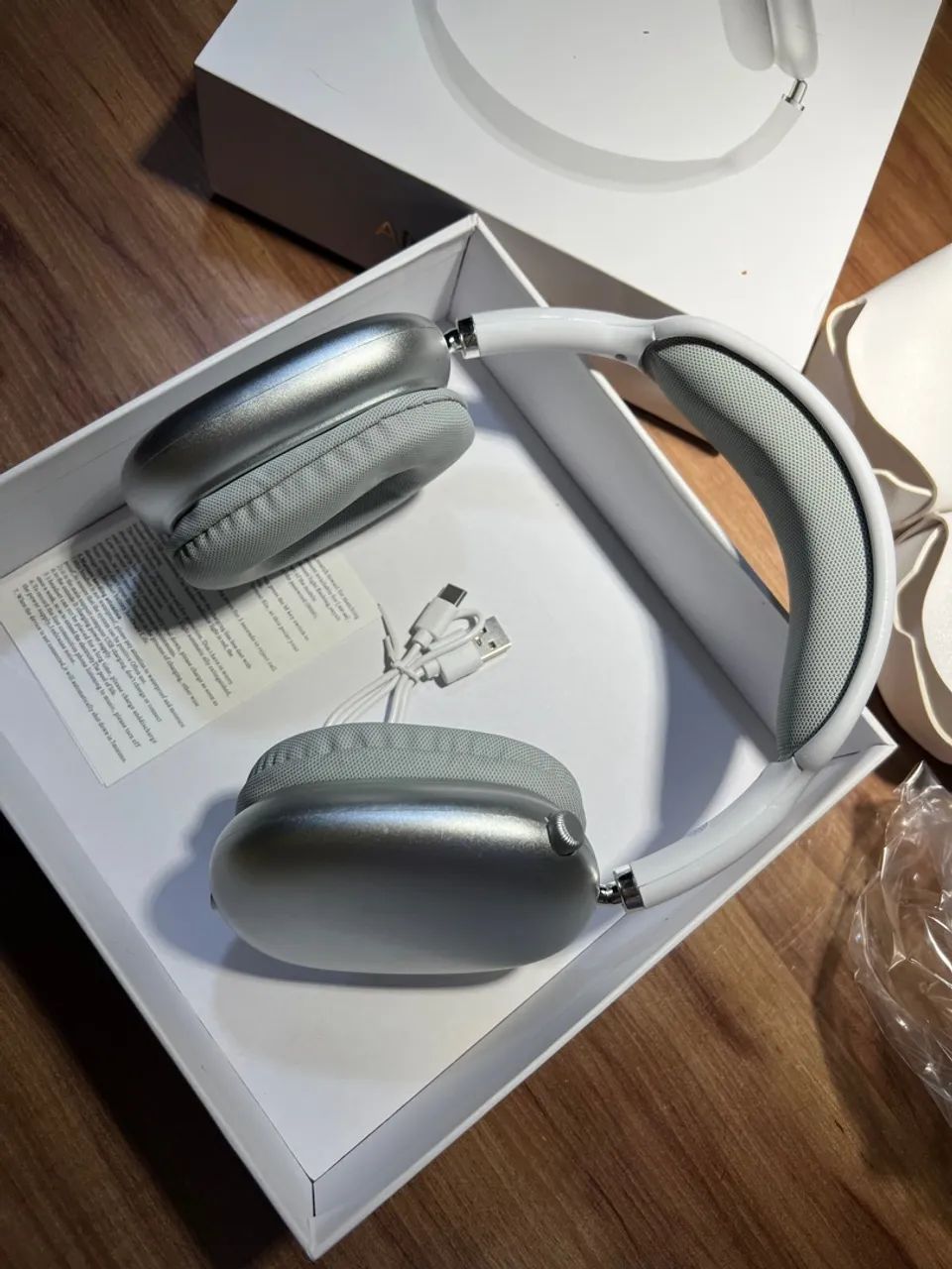 Apple AirPods Max - Prateado