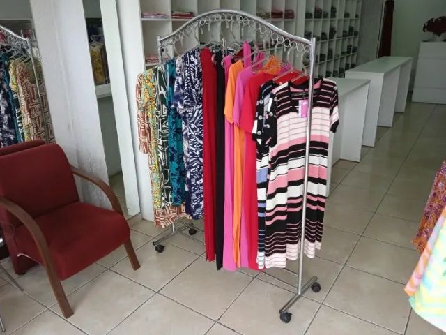 Arara c/ rodas em Aço Cinza 170 cm x 117 cm x 42 cm - Foto 2