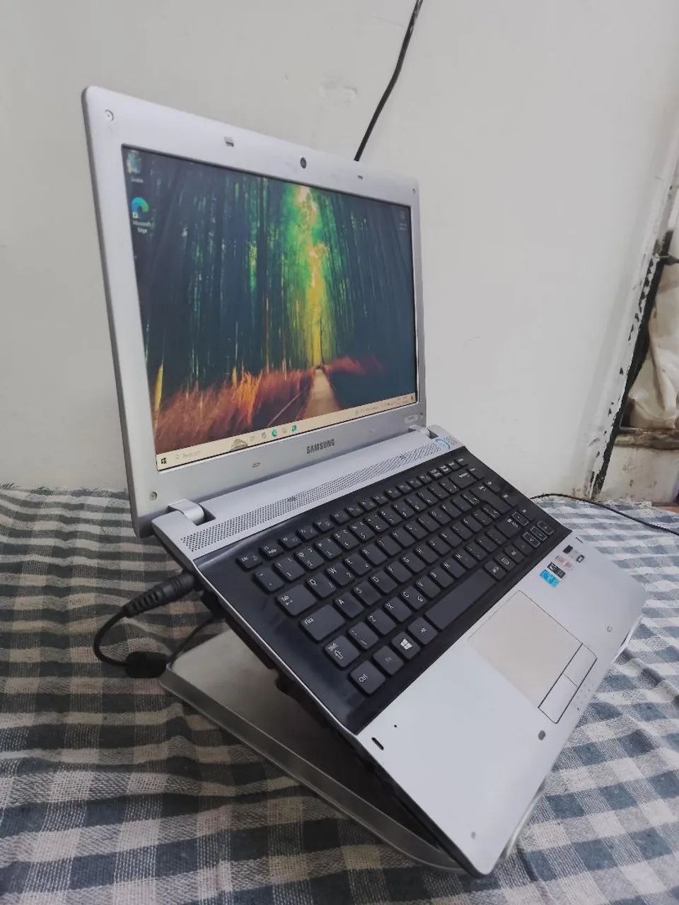 Notebook Samsung DDR3 4GB aceito cartão do garantia 470$ - Foto 2