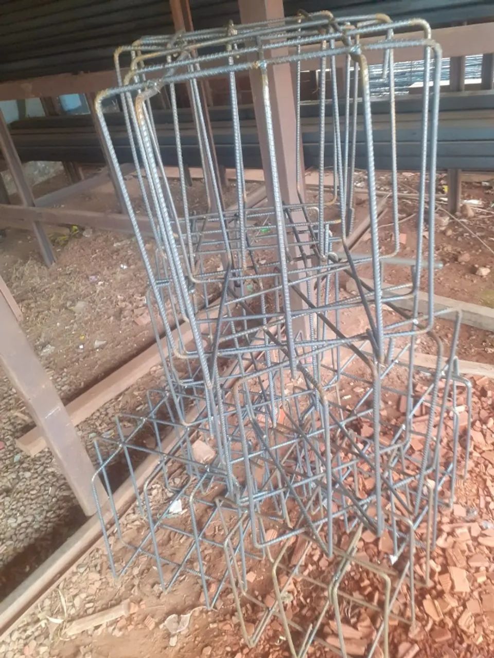 gaiola 40x40x40 ferro 5/16 69,90 a vista 