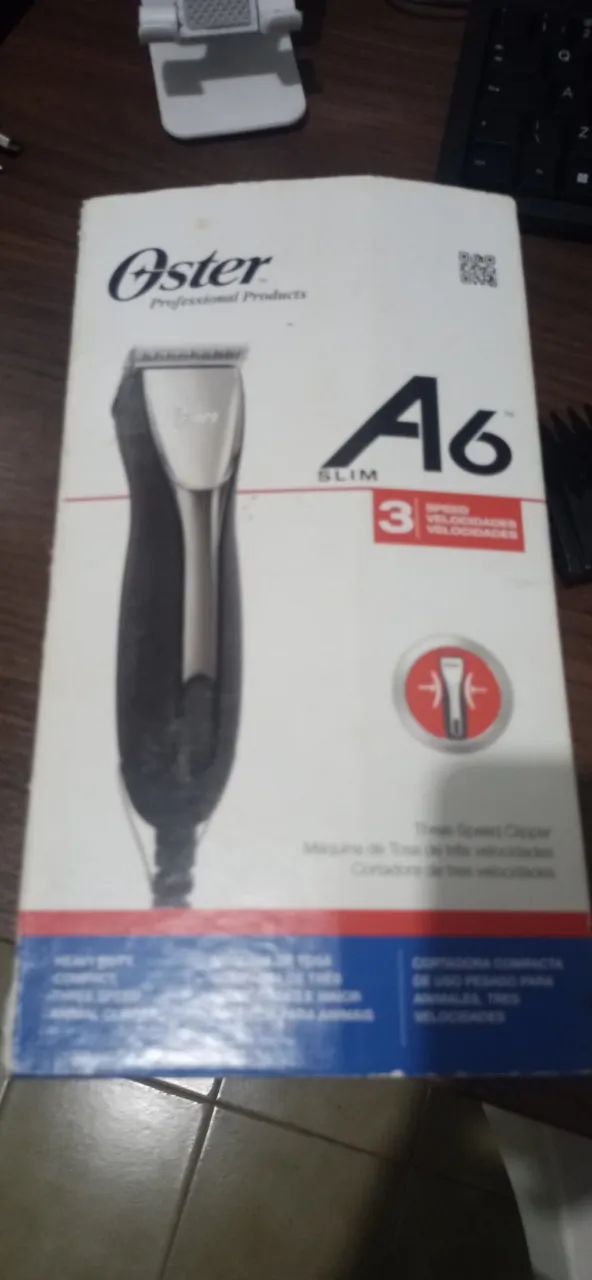 Máquina Tosa Oster A6 Slim Profissional 3 Velocidades - Foto 2