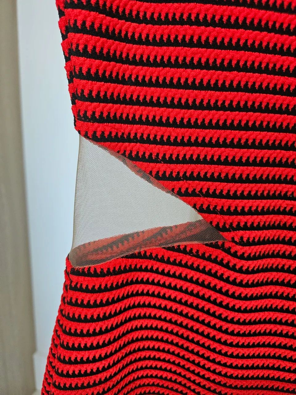 Vestido vermelho com transparência P - Foto 5