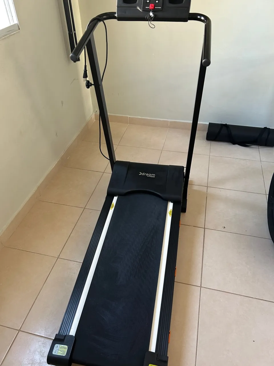 Esteira Eletronica Energy 1600 - Dream Fitness, PRETA