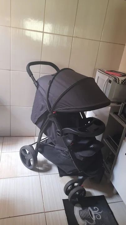 Vendo Carrinho de bebê Cosco - Foto 2