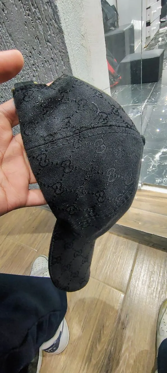 Boné Gucci Preto