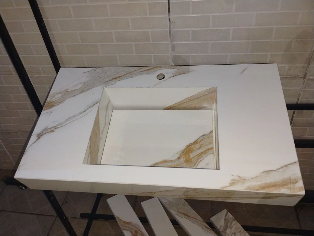 Pia Esculpida Porcelanato 80x45  - Foto 6
