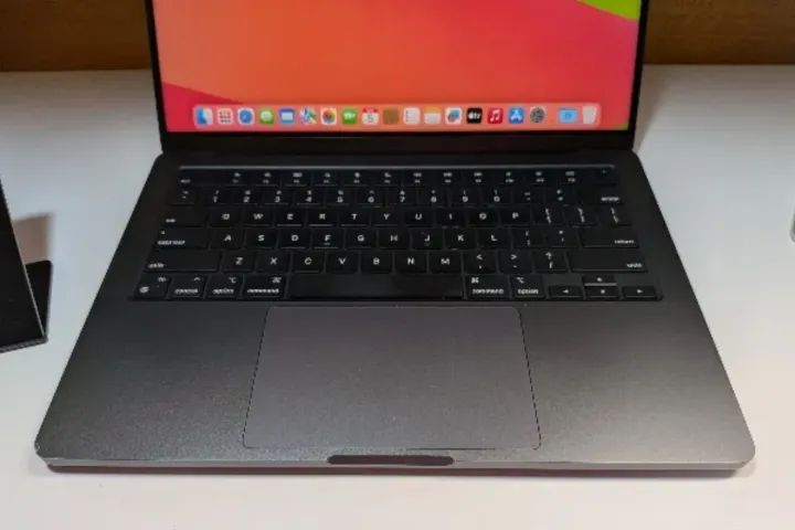 MACBOOK PRO M3 PRO 14