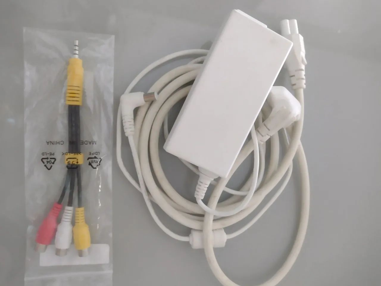 Vendo projetor LG seminovo - Foto 3