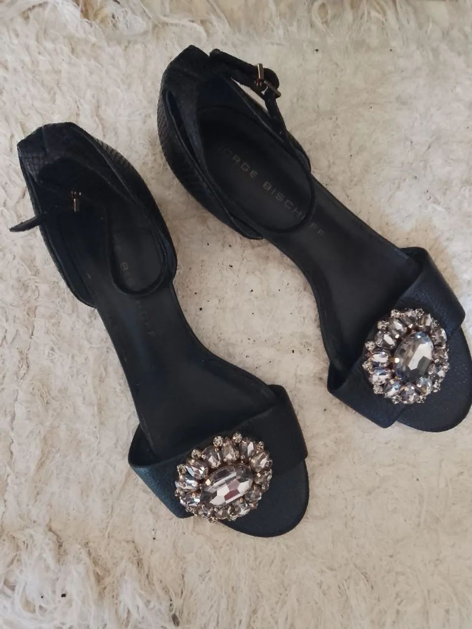 Sandália elegante nova, salto baixo (36) - Foto 6